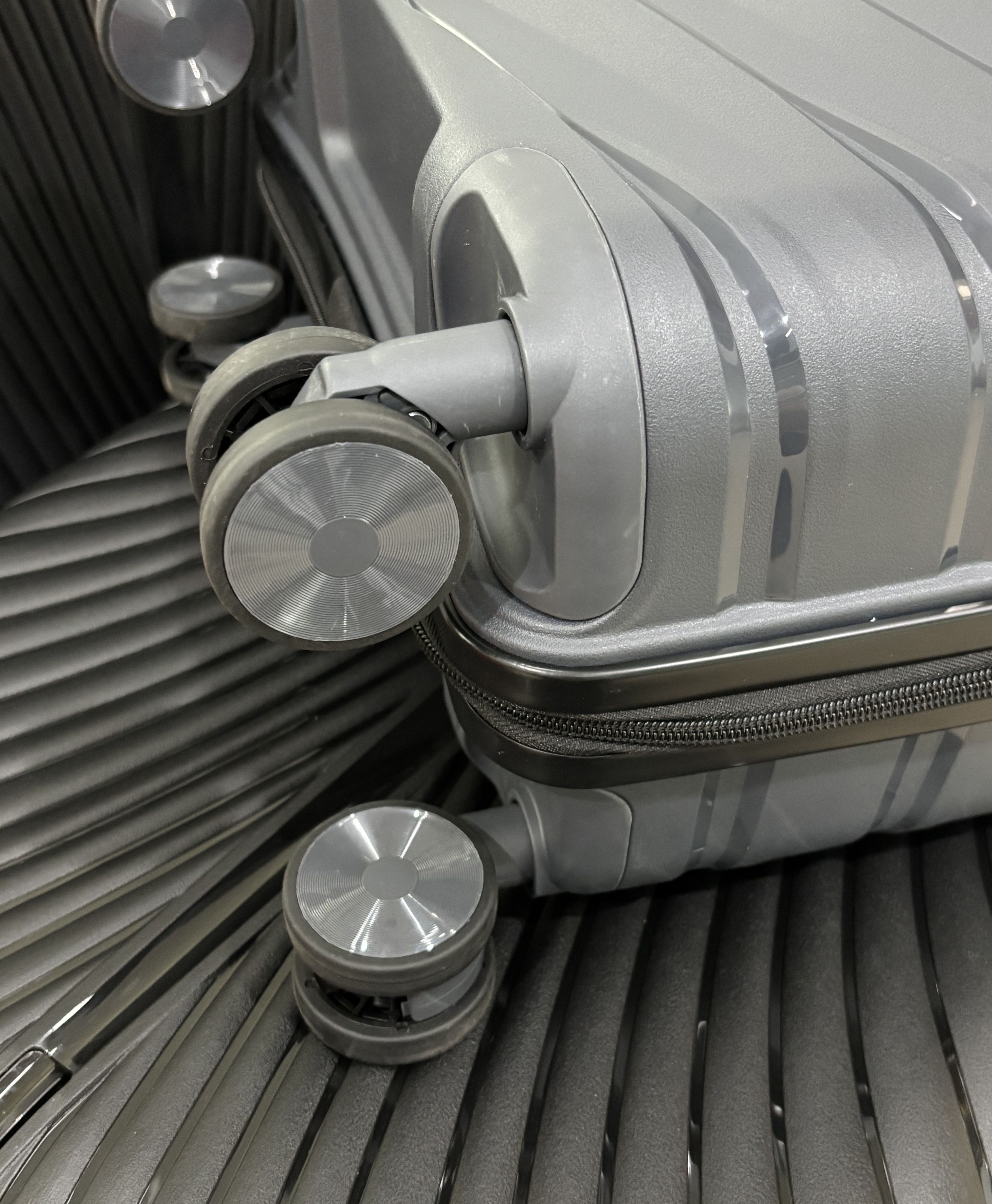 PP Luggage Suitcase Travelling Cse Sets Boarding Case Factory Direct Sell with Mute Wheels 